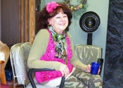 Linda, Beautician